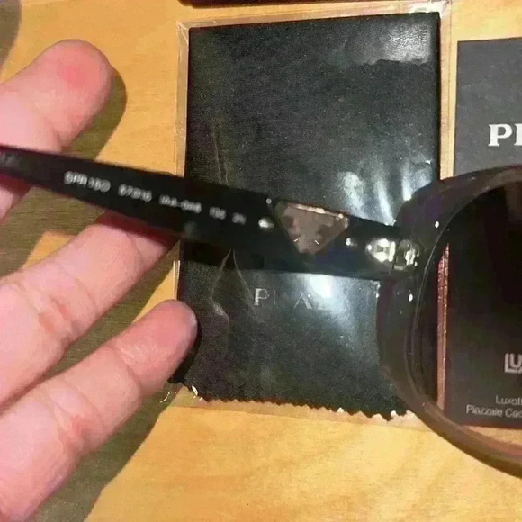 🔥 Prada Sunglasses 🔥 - Picture 4 of 5
